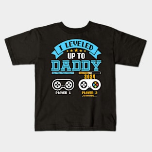 I Leveled Up To  2024  Soon To Be Dad 2024 Kids T-Shirt